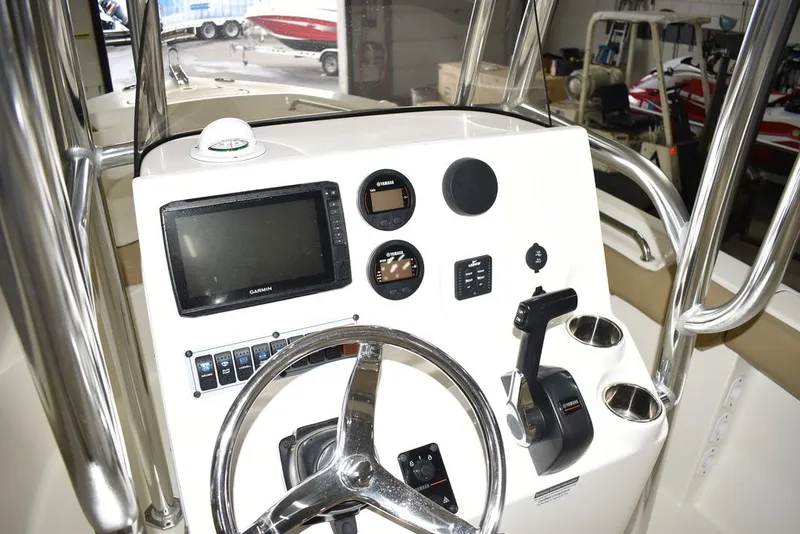 Slide: The Image of Key West Boats 203FS 2020 - 38