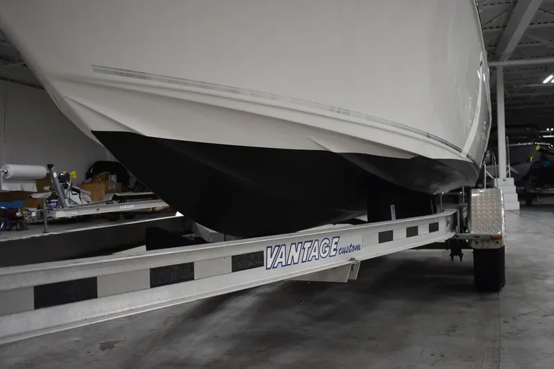 Slide: The Image of Key West Boats 203FS 2020 - 65