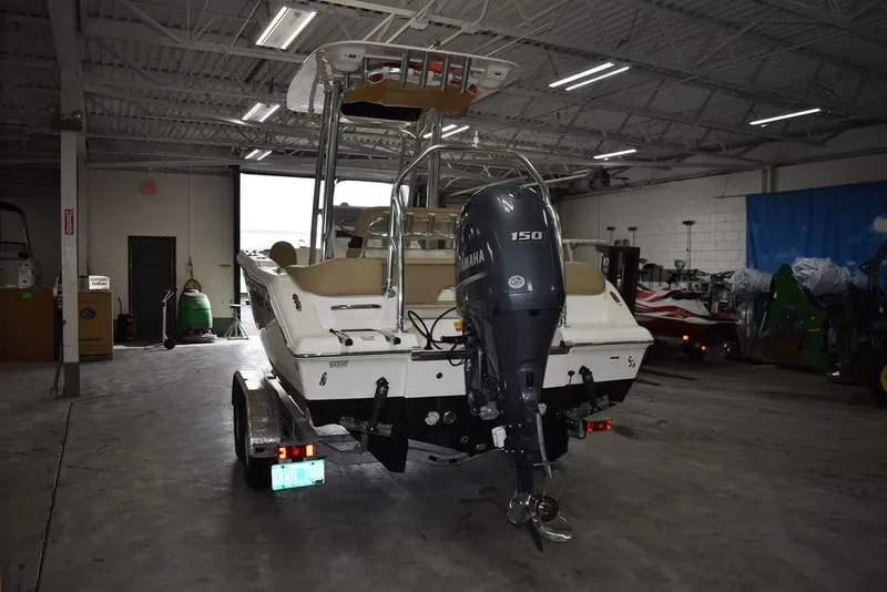 Slide: The Image of Key West Boats 203FS 2020 - 7