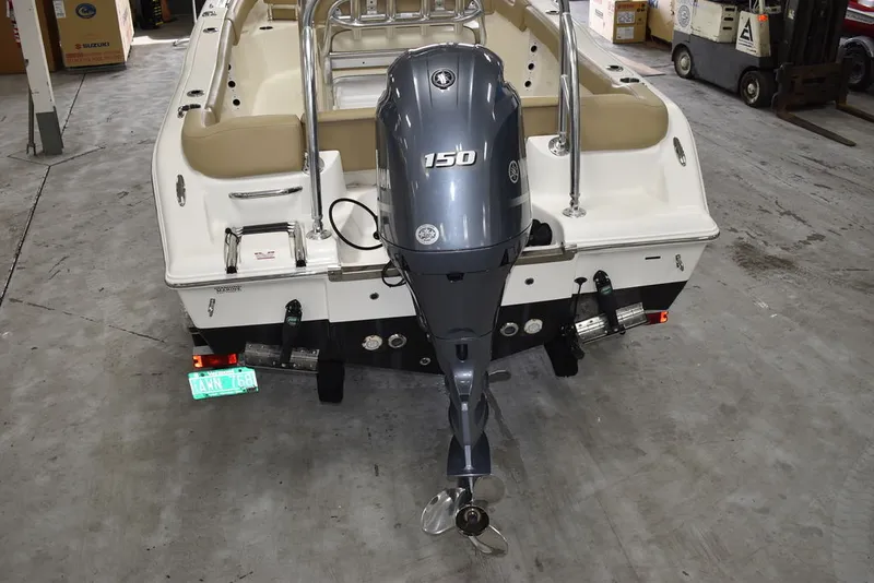 Slide: The Image of Key West Boats 203FS 2020 - 8