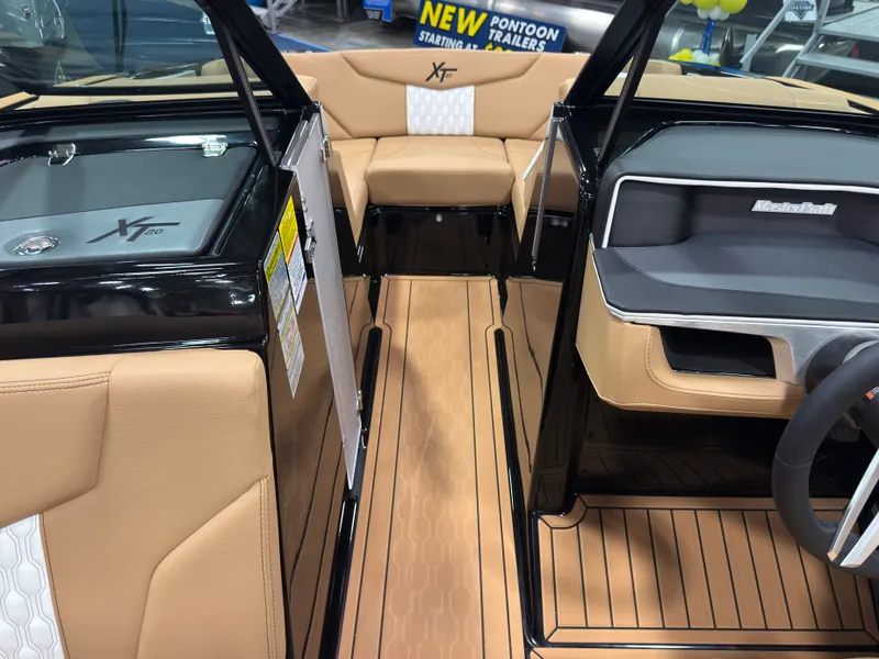 Slide: The Image of Mastercraft XT20 2026 - 25