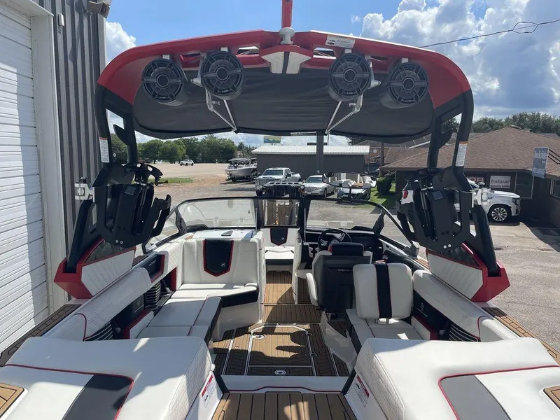 Slide: The Image of Nautique Super Air Nautique G23 2019 - 4