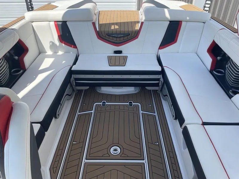 Slide: The Image of Nautique Super Air Nautique G23 2019 - 8