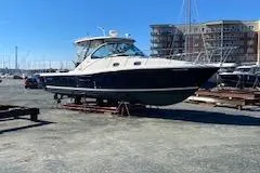 Slide: The Image of Pursuit 3100 Offshore 2004 - 48