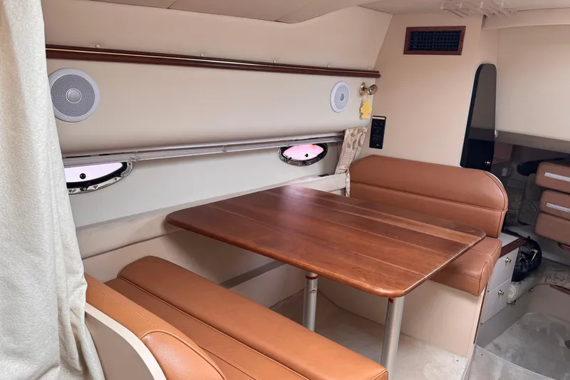 Slide: The Image of Cruisers 3375 Esprit 1999 - 17