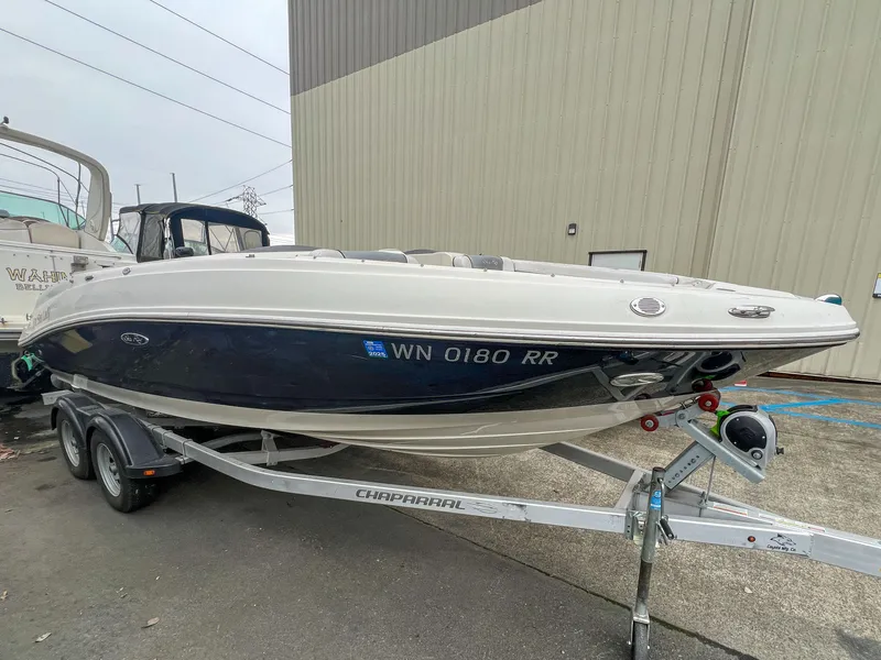 The Image of Sea Ray 210 Select 2010 - 1