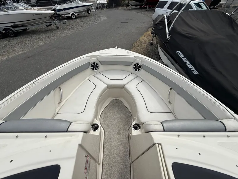 Slide: The Image of Sea Ray 210 Select 2010 - 12