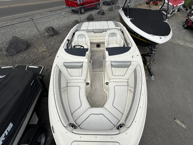 Slide: The Image of Sea Ray 210 Select 2010 - 13