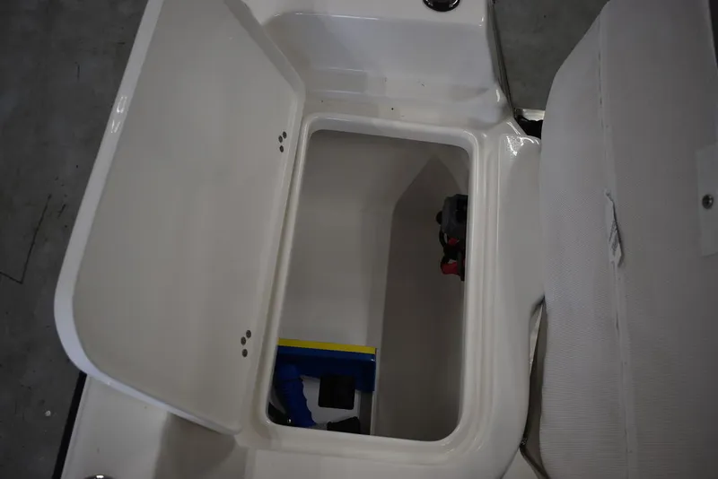 Slide: The Image of Key West Boats 1720 CC 2026 - 32