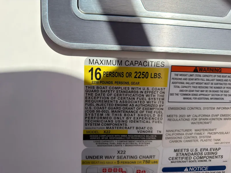 Slide: The Image of MasterCraft X22 2023 - 36