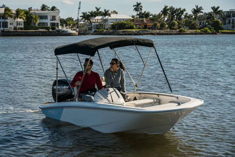 Slide: The Image of Boston Whaler 130 Super Sport 2027 - 16