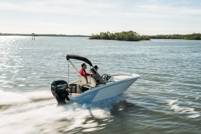 Slide: The Image of Boston Whaler 130 Super Sport 2027 - 3