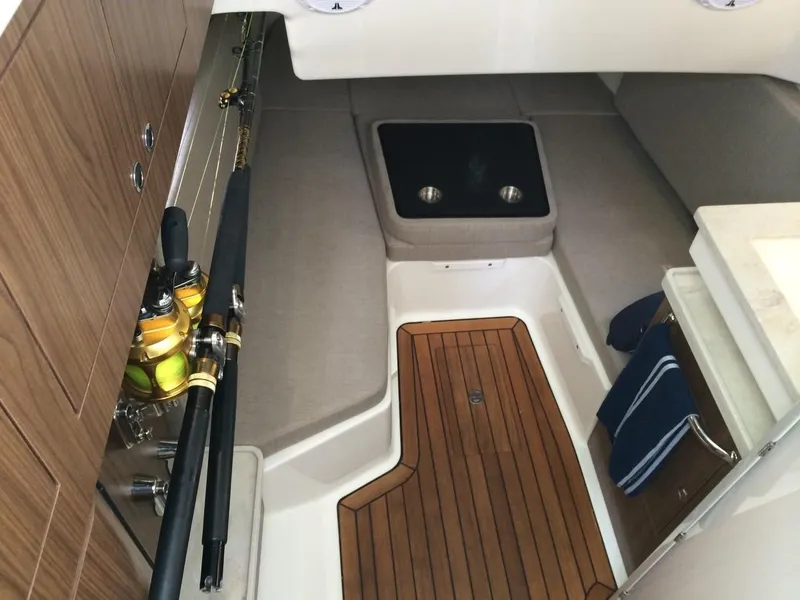 Slide: The Image of Boston Whaler 380 Outrage 2024 - 13