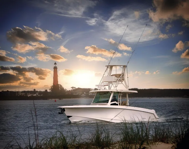 Slide: The Image of Boston Whaler 380 Outrage 2024 - 4