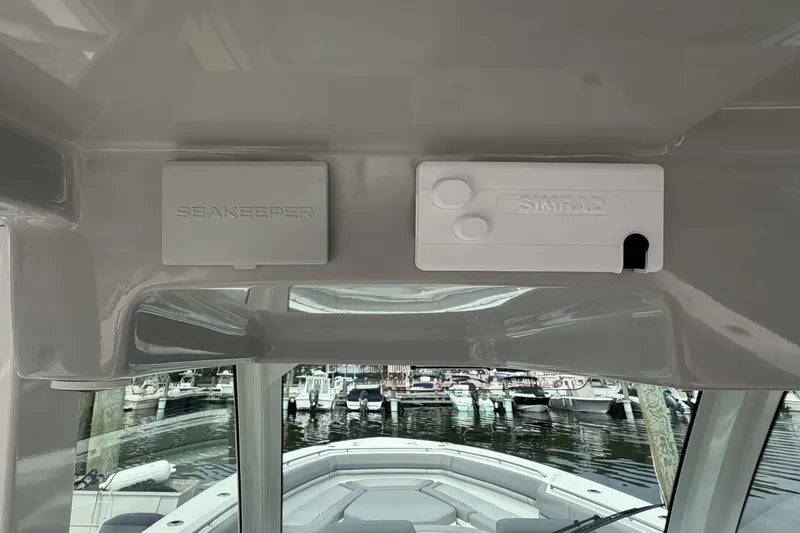 Slide: The Image of Boston Whaler 380 Outrage 2024 - 11