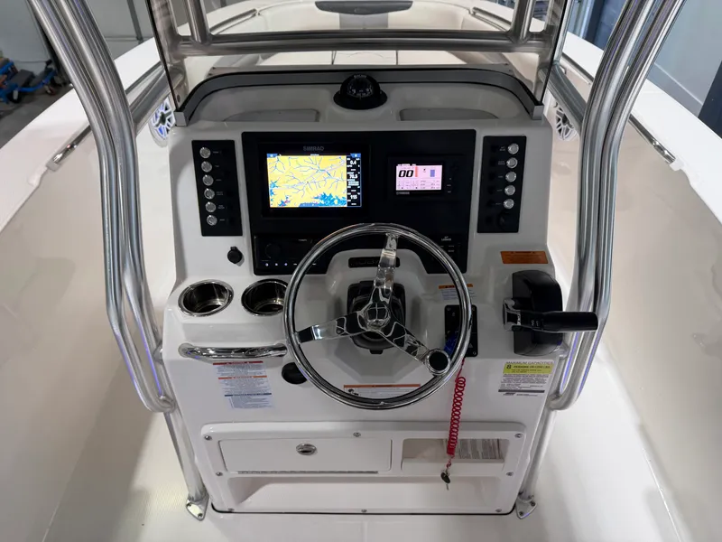 Slide: The Image of Robalo R202 EXPLORER 2022 - 9