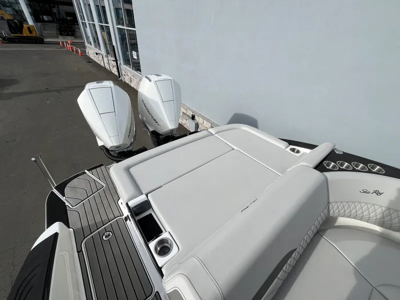 Slide: The Image of Sea Ray SLX 280 Outboard 2026 - 3