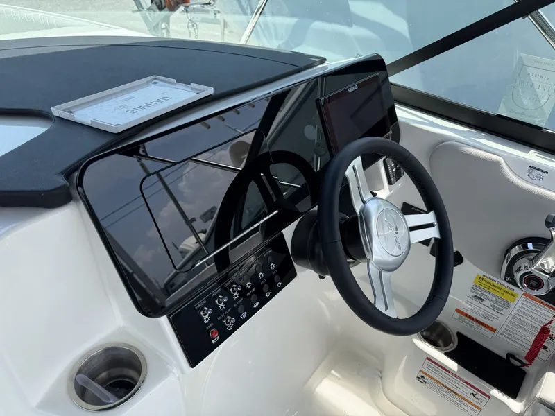 Slide: The Image of Sea Ray SDX 230 Outboard 2026 - 20
