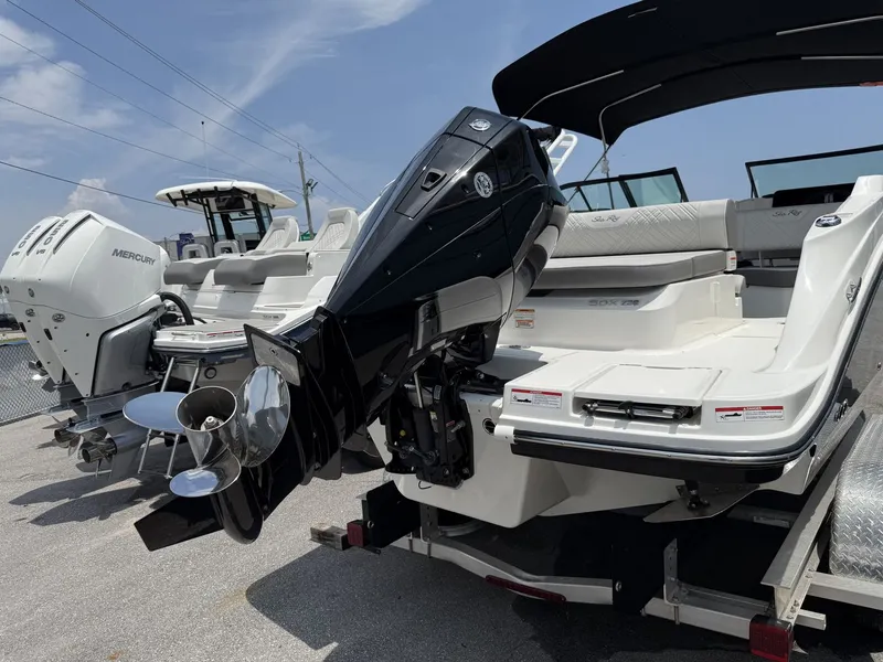 Slide: The Image of Sea Ray SDX 230 Outboard 2026 - 7