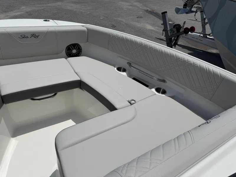 Slide: The Image of Sea Ray SDX 230 Outboard 2026 - 16