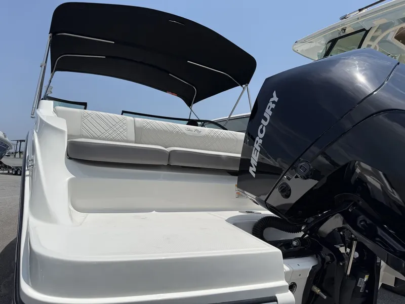 Slide: The Image of Sea Ray SDX 230 Outboard 2026 - 8