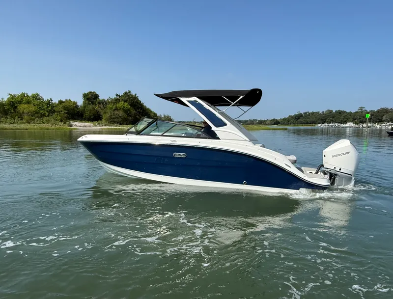 The Image of Sea Ray SDX 230 Outboard 2027 - 0
