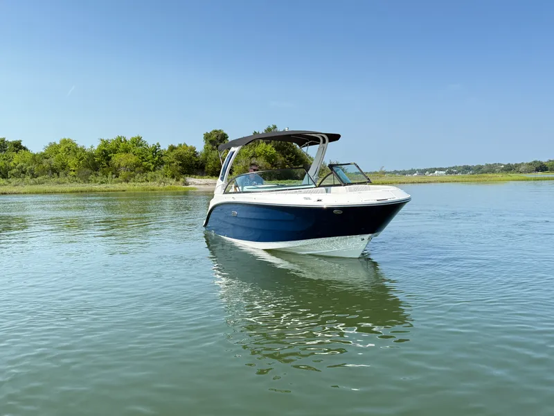 Slide: The Image of Sea Ray SDX 230 Outboard 2027 - 4