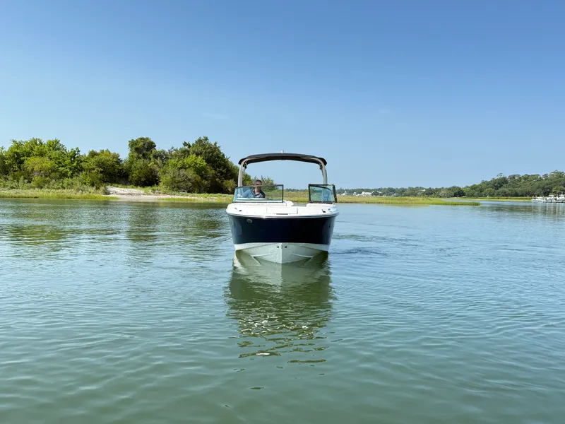 Slide: The Image of Sea Ray SDX 230 Outboard 2027 - 3