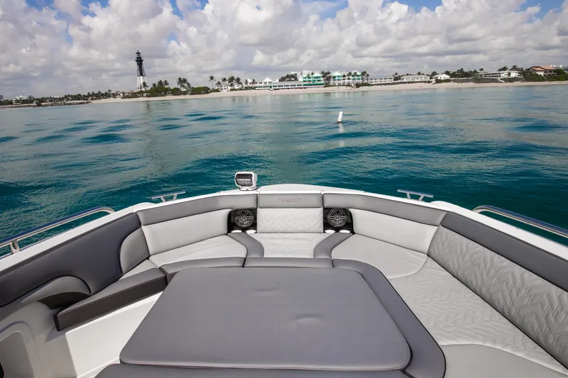 Slide: The Image of Galeon 375 GTO 2026 - 91