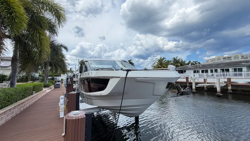 Slide: The Image of Galeon 375 GTO 2026 - 132