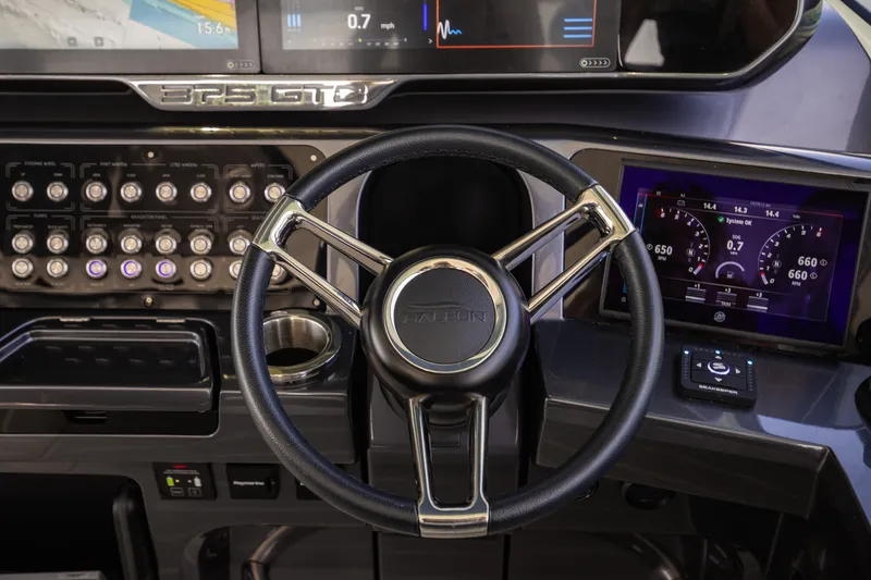 Slide: The Image of Galeon 375 GTO 2026 - 71