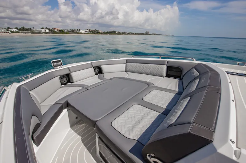 Slide: The Image of Galeon 375 GTO 2026 - 86