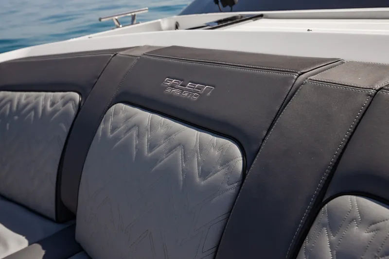Slide: The Image of Galeon 375 GTO 2026 - 97
