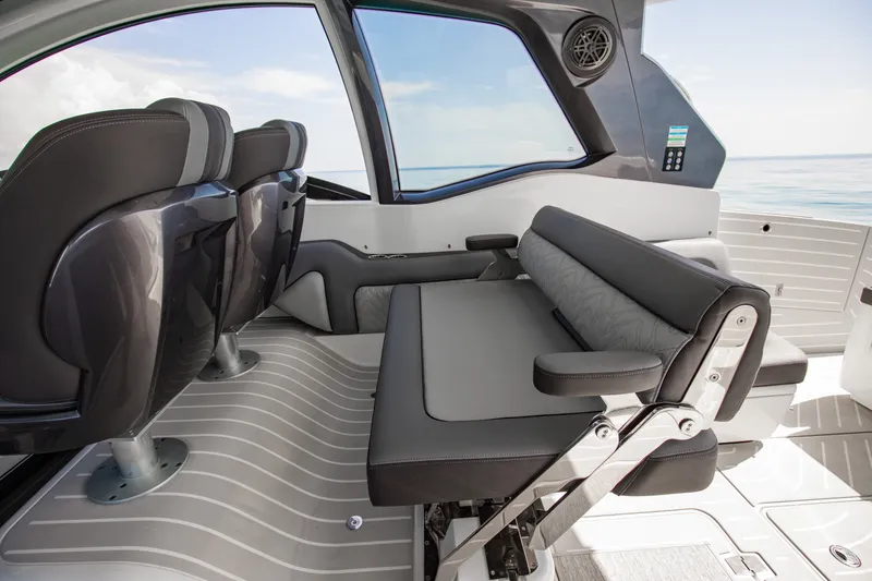 Slide: The Image of Galeon 375 GTO 2026 - 58