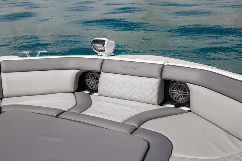 Slide: The Image of Galeon 375 GTO 2026 - 92