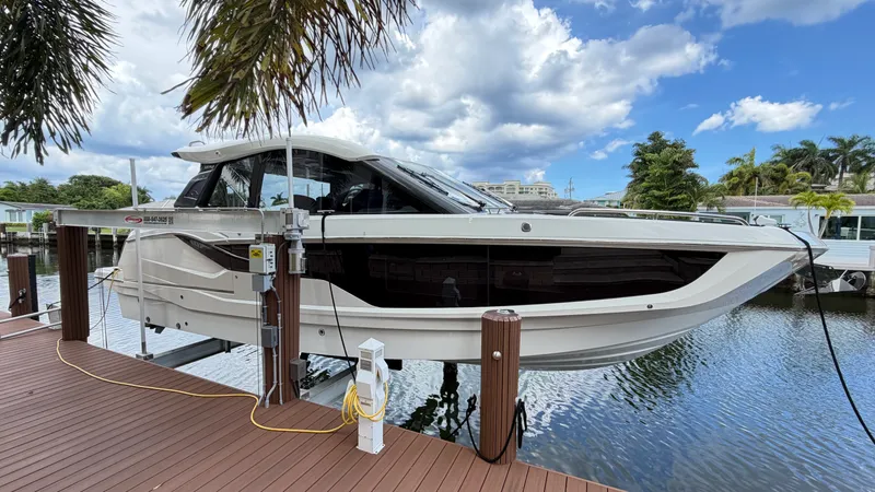 Slide: The Image of Galeon 375 GTO 2026 - 133
