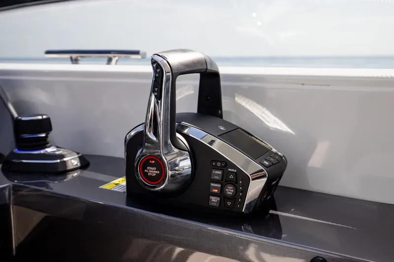Slide: The Image of Galeon 375 GTO 2026 - 78
