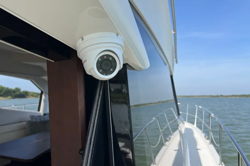 Slide: The Image of Galeon 500 FLY 2019 - 13