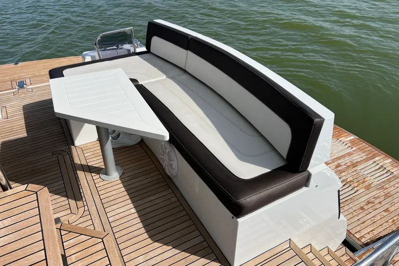 Slide: The Image of Galeon 500 FLY 2019 - 21