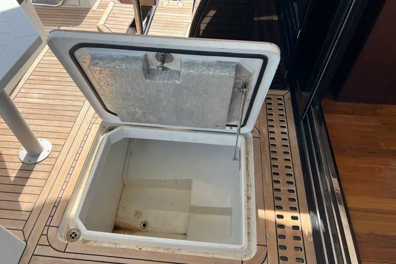 Slide: The Image of Galeon 500 FLY 2019 - 72