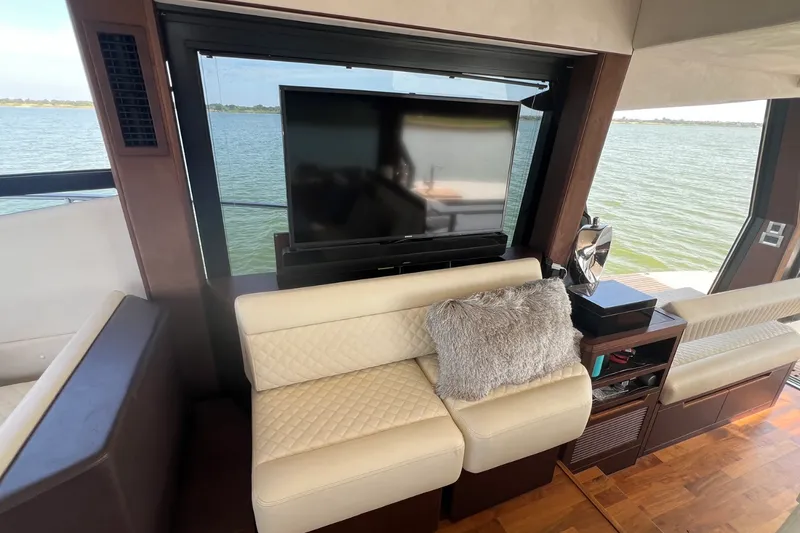 Slide: The Image of Galeon 500 FLY 2019 - 51