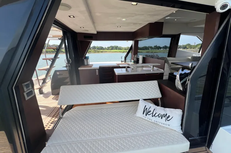 Slide: The Image of Galeon 500 FLY 2019 - 15