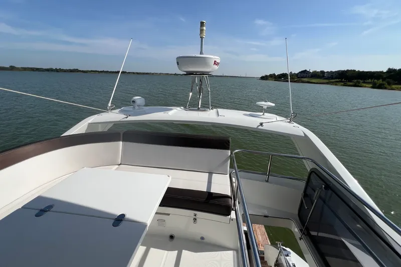 Slide: The Image of Galeon 500 FLY 2019 - 27