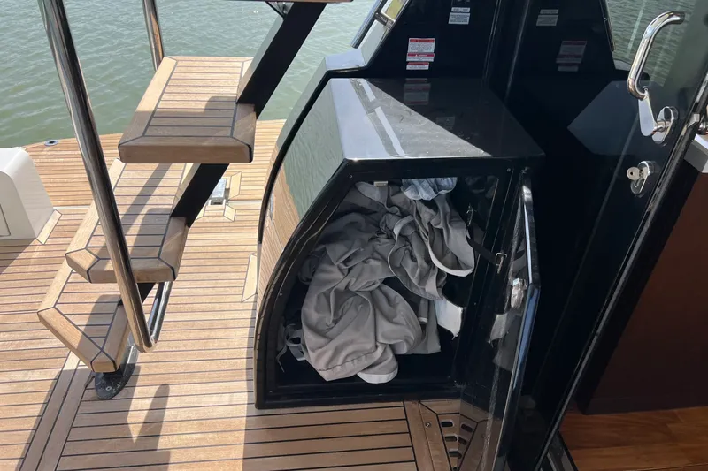 Slide: The Image of Galeon 500 FLY 2019 - 22