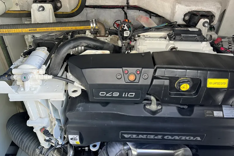 Slide: The Image of Galeon 500 FLY 2019 - 77