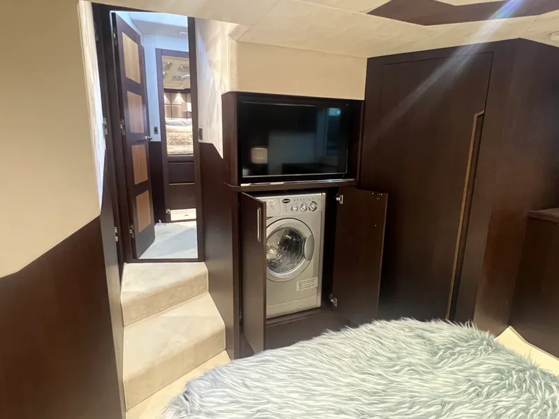 Slide: The Image of Galeon 500 FLY 2019 - 76
