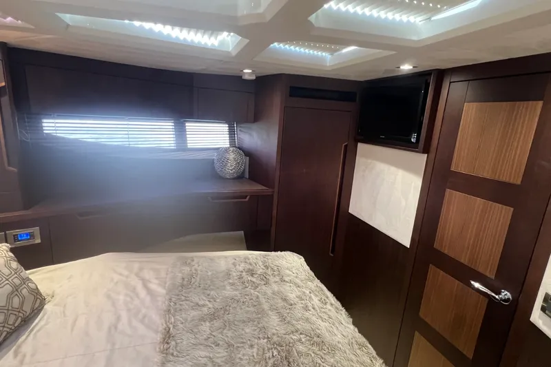 Slide: The Image of Galeon 500 FLY 2019 - 61