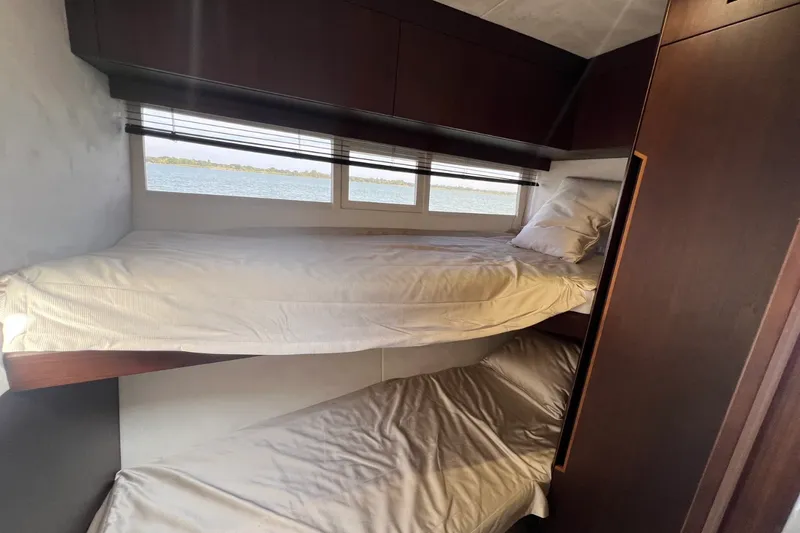 Slide: The Image of Galeon 500 FLY 2019 - 71