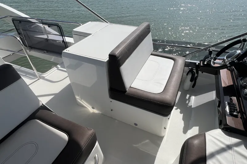 Slide: The Image of Galeon 500 FLY 2019 - 31
