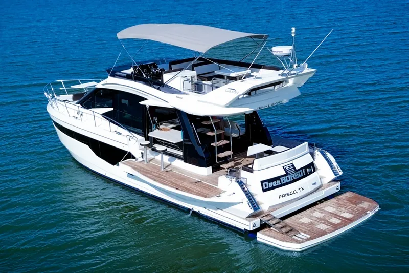 Slide: The Image of Galeon 500 FLY 2019 - 2